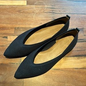 Everlane 40 Hour ReKnit Size 9  Navy Flat